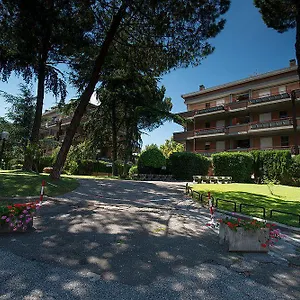 Hotel Park Blanc Et Noir, Roma